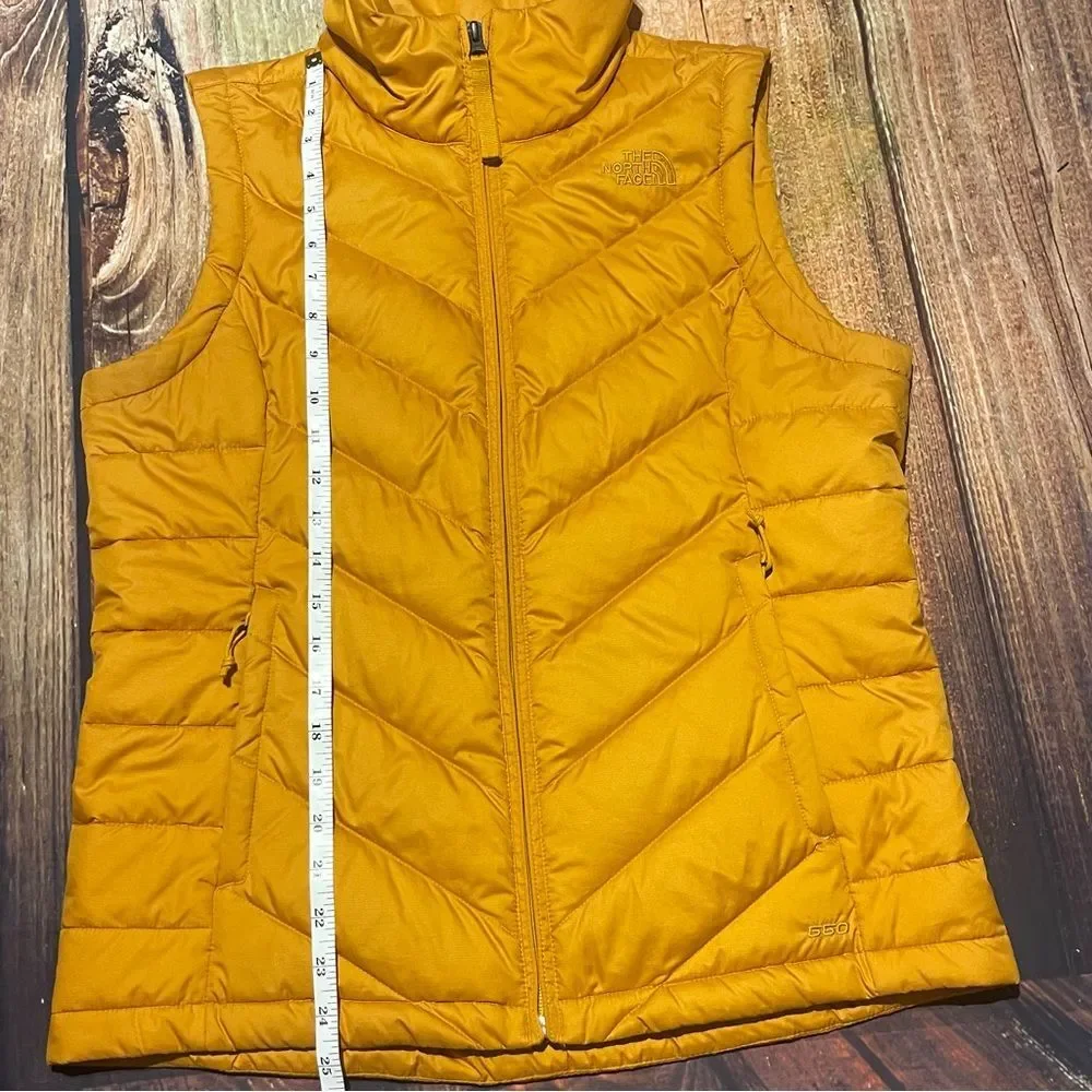 THE NORTH FACE women’s puffer vest Sz M Great tangerine color Preowned like new